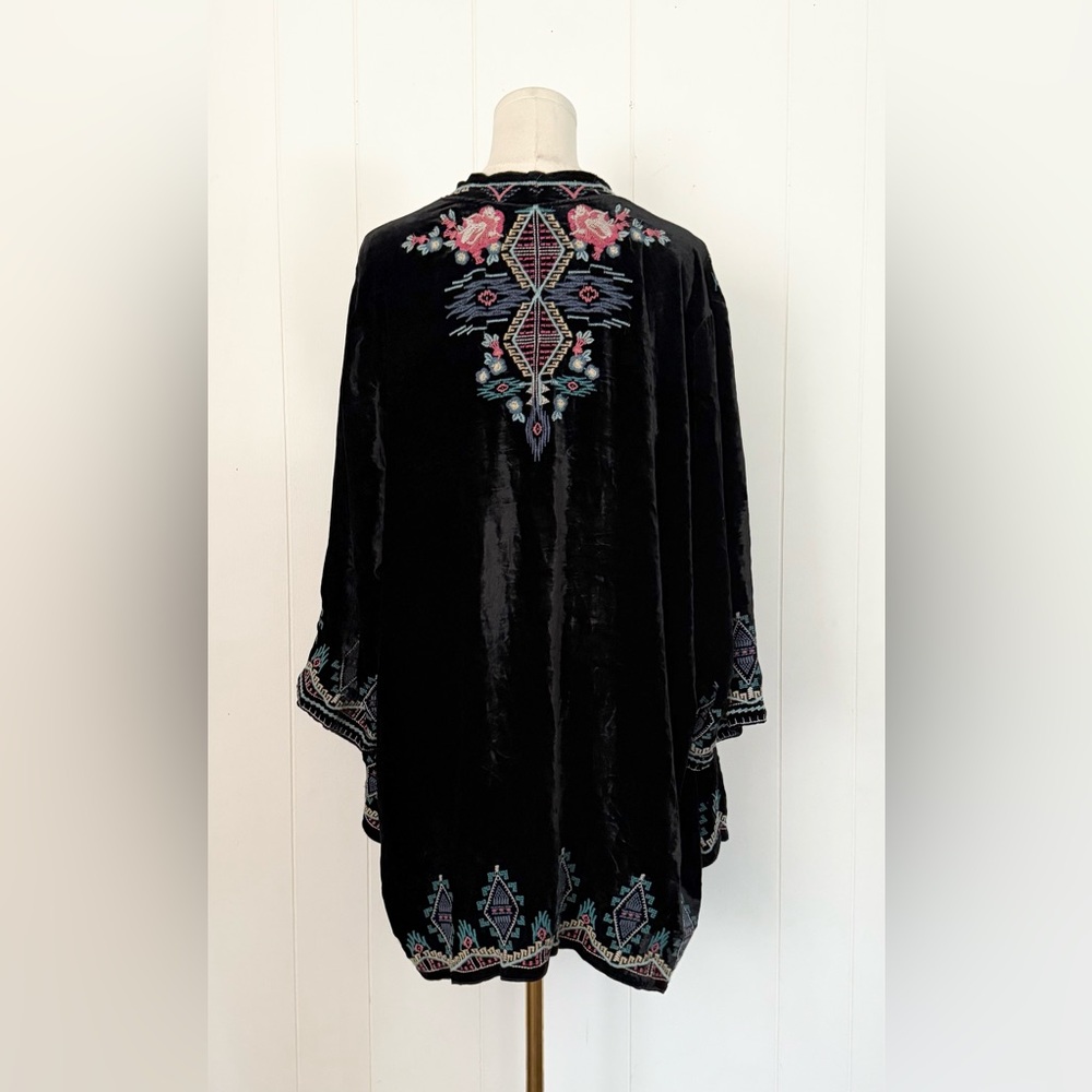 Johnny Was Aveza Black Velvet Kimono Cardigan 2X Silk Blend Bohemian Luxury - Picture 5 of 8